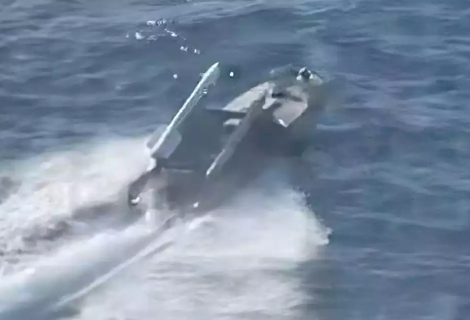 Drones navals en mer Noire : l’Ukraine a développé un USV équipé de missiles antiaériens