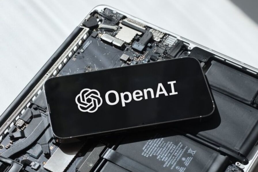 OpenAI va construire sa propre puce main dans la main avec Broadcom et TSMC